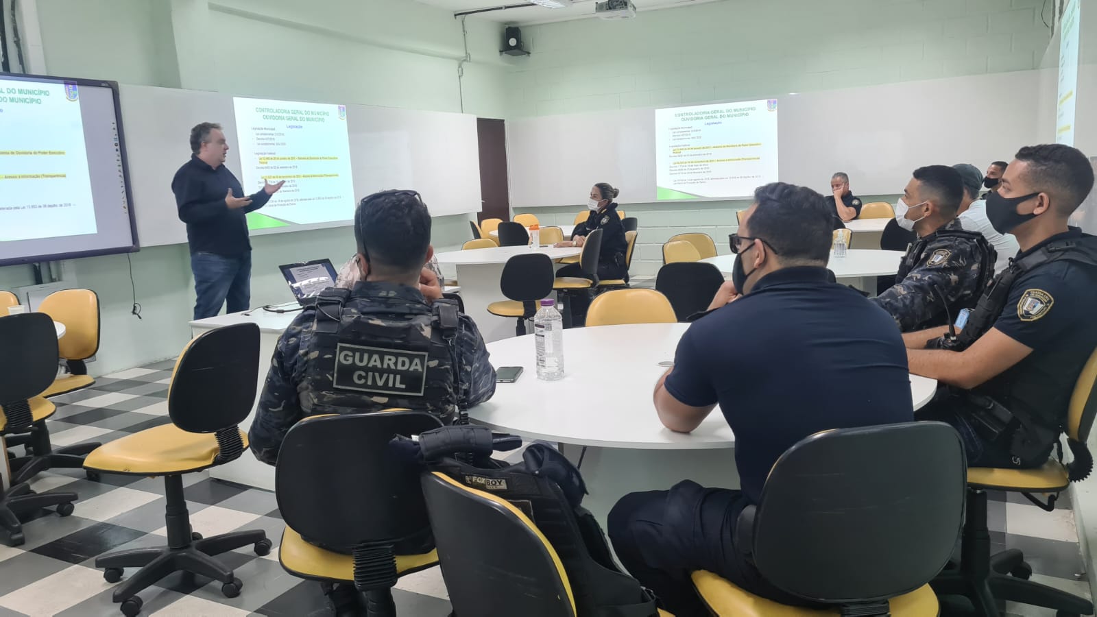 Noticia guardas-civis-participam-de-capacitacao-sobre-a-ouvidoria-municipal